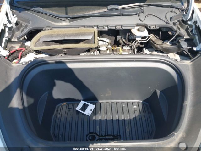 5YJYGDEDXMF106982 Tesla Model Y Standard Range Rear-wheel Drive