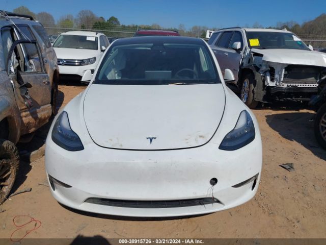 5YJYGDEDXMF106982 Tesla Model Y Standard Range Rear-wheel Drive