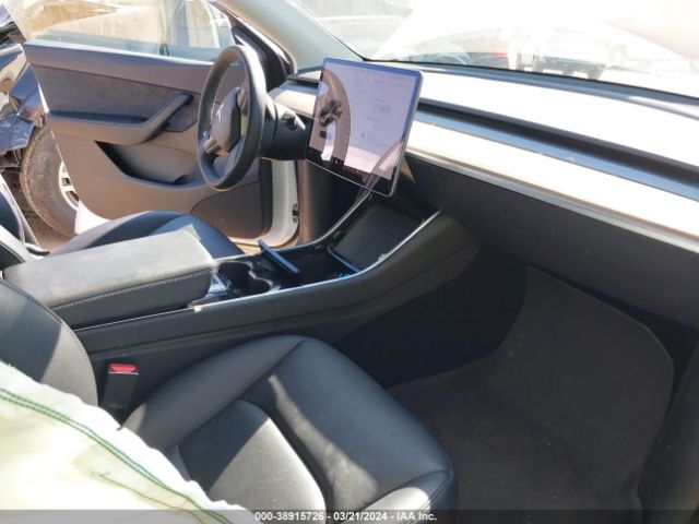 5YJYGDEDXMF106982 Tesla Model Y Standard Range Rear-wheel Drive