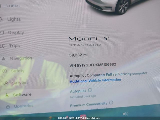 5YJYGDEDXMF106982 Tesla Model Y Standard Range Rear-wheel Drive
