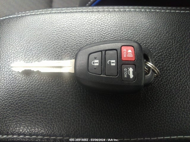 Aukcja sprzedaży 2017 Toyota Corolla Se, vin: 2T1BURHEXHC747074, numer aukcji: 38915882