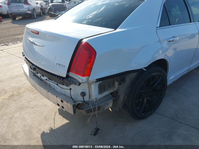 Chrysler 300 Limited 2019 2C3CCAEG6KH594807 Image 17