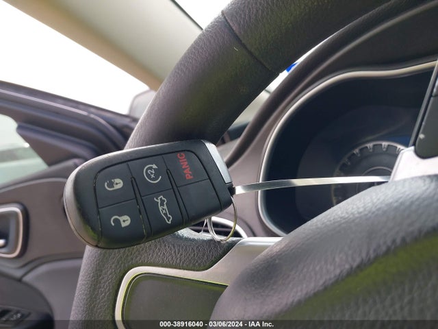 Chrysler 200 Limited 2015 1C3CCCAB1FN541578 Image 11