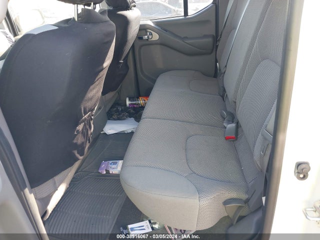 Nissan Frontier Sv 2017 1N6DD0ER2HN769625 Image 8