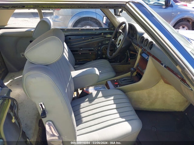 1982 MERCEDES-BENZ 380 SL VIN: WDBBA45A7CB015634