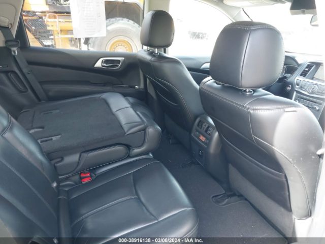 5N1DR2MM1HC604145 Nissan Pathfinder Sl