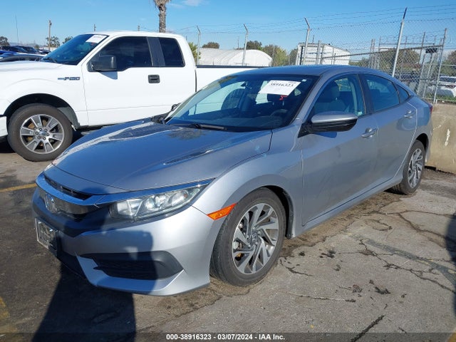 Honda CIVIC EX 2018 2HGFC2F75JH609066 Image 2