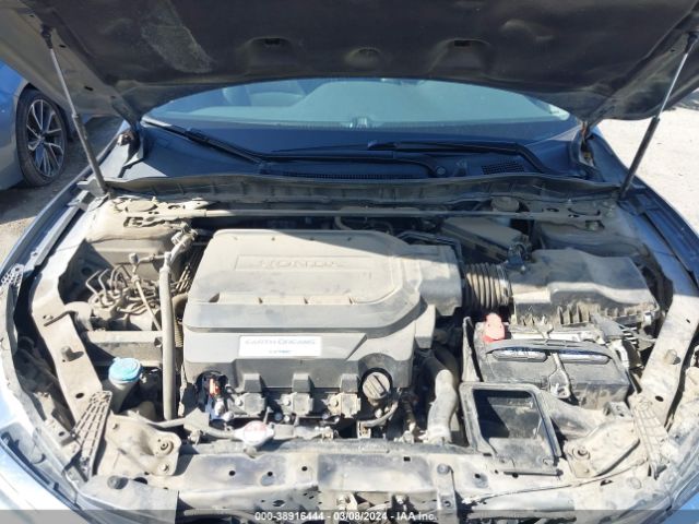 1HGCR3F9XHA040510 Honda Accord Touring V6