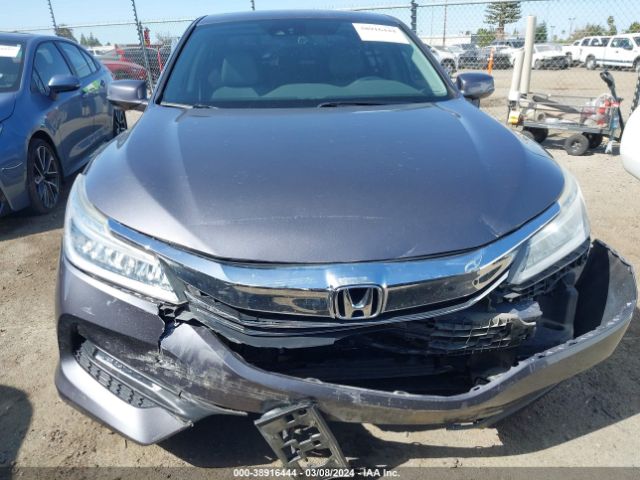 1HGCR3F9XHA040510 Honda Accord Touring V6