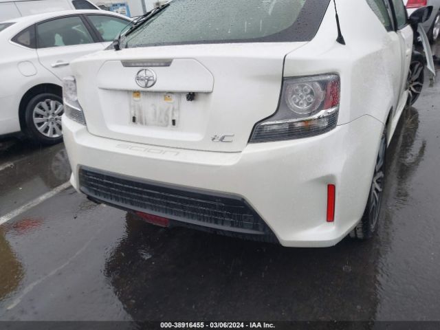 JTKJF5C72GJ024113 Scion TC