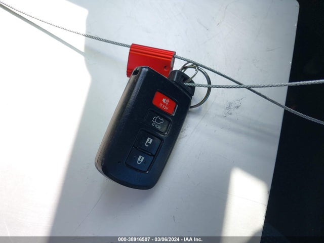 Toyota Rav4 Xle 2018 2T3WFREV3JW459019 Image 11