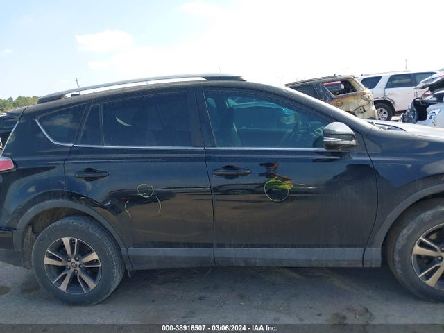 Toyota Rav4 Xle 2018 2T3WFREV3JW459019 Image 13