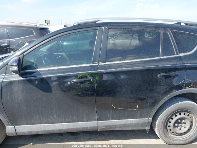 Toyota Rav4 Xle 2018 2T3WFREV3JW459019 Image 14