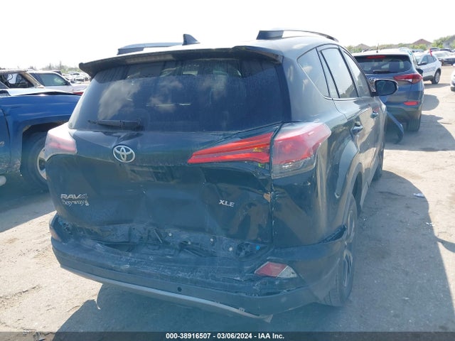 Toyota Rav4 Xle 2018 2T3WFREV3JW459019 Image 16