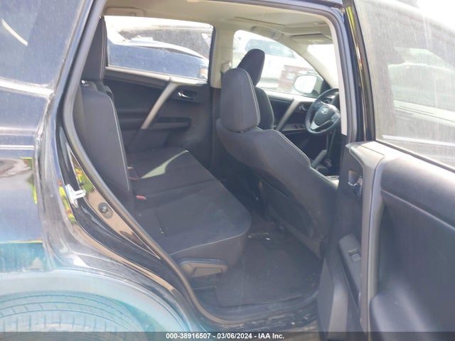 Toyota Rav4 Xle 2018 2T3WFREV3JW459019 Image 8