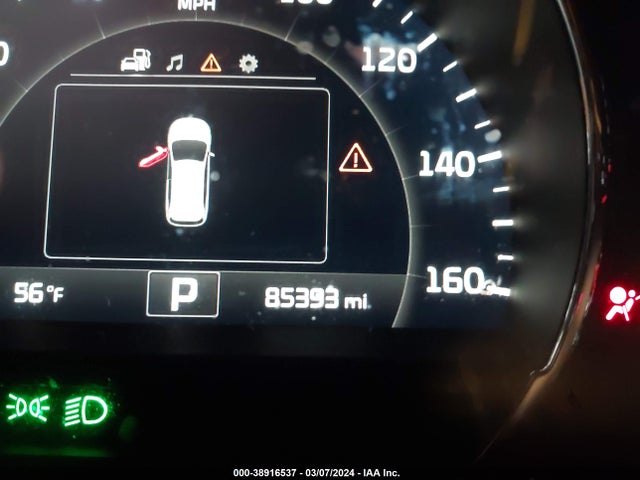 KIA Sorento 3.3l Lx 2018 5XYPG4A50JG348100 Image 16