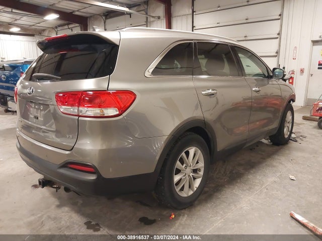 KIA Sorento 3.3l Lx 2018 5XYPG4A50JG348100 Image 4
