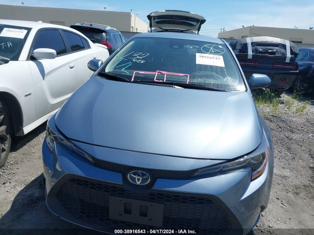 Toyota Corolla Hybrid Le 2022 JTDEAMDE2NJ051999 Image 12
