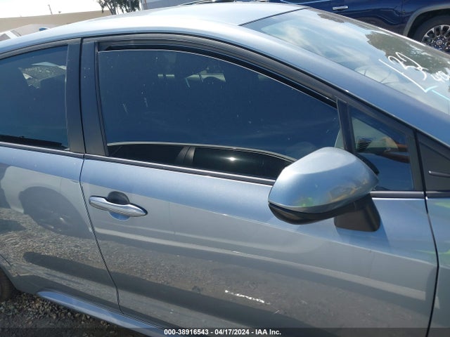 Toyota Corolla Hybrid Le 2022 JTDEAMDE2NJ051999 Image 13
