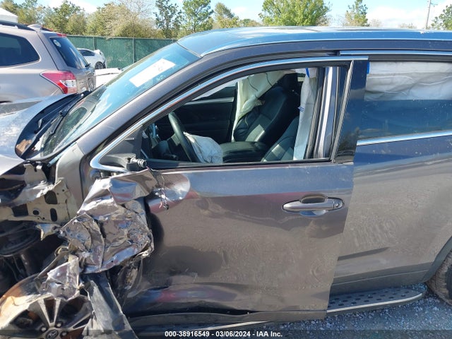 Toyota Highlander Xle V6 2016 5TDKKRFH8GS504436 Image 17