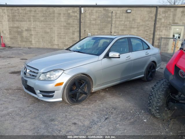 WDDGF8AB1ER321663 Mercedes-Benz C 300 Luxury 4matic/sport 4matic