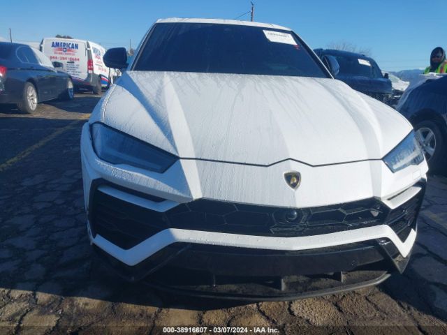 ZPBUA1ZL6NLA21886 Lamborghini Urus Graphite Capsule/pearl Capsule