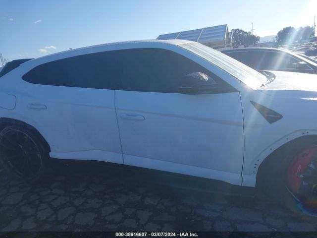 ZPBUA1ZL6NLA21886 Lamborghini Urus Graphite Capsule/pearl Capsule