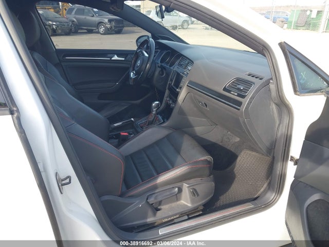 3VW4T7AU8GM057246 Volkswagen Golf Gti Se 4-door