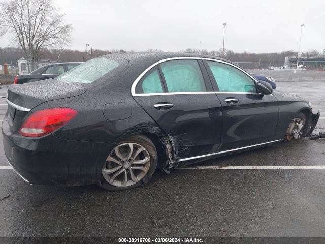 55SWF4JB2GU162626 Mercedes-Benz C 300 Luxury/sport