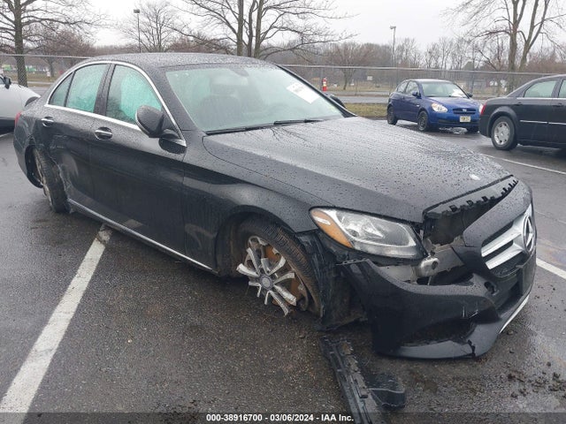 55SWF4JB2GU162626 Mercedes-Benz C 300 Luxury/sport