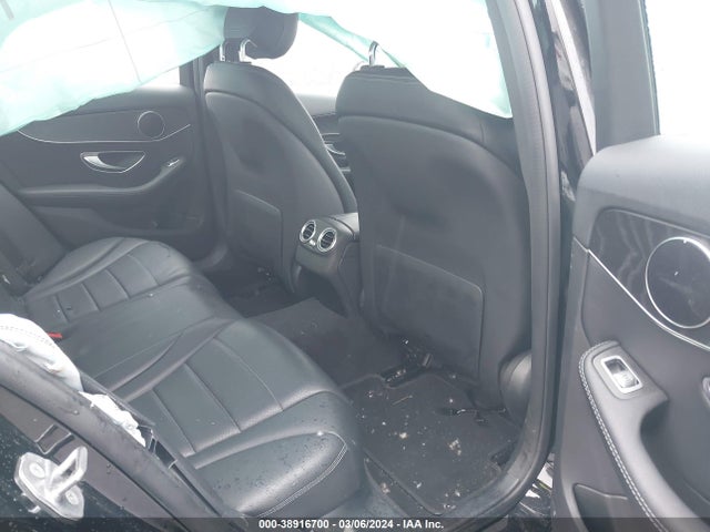 55SWF4JB2GU162626 Mercedes-Benz C 300 Luxury/sport
