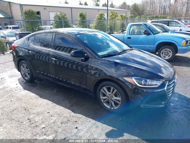 2017 5NPD84LF7HH053195 main image