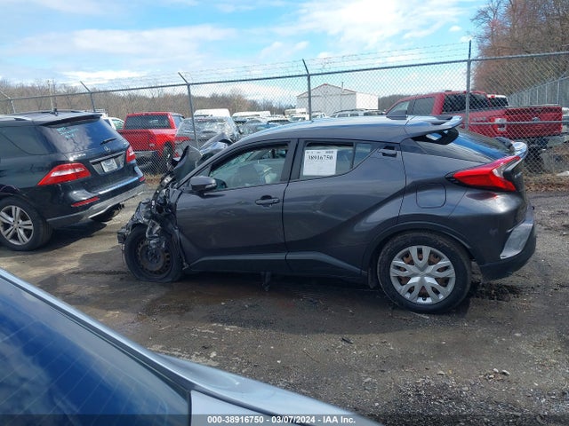 Toyota C-HR LE 2021 NMTKHMBX3MR120217 Image 15