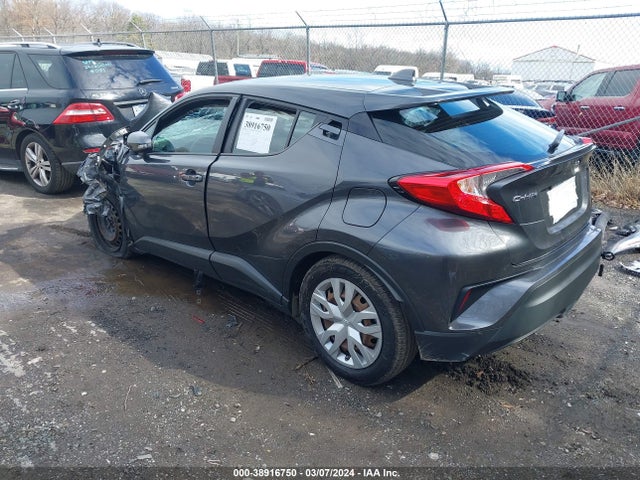 Toyota C-HR LE 2021 NMTKHMBX3MR120217 Image 3