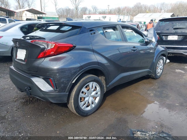 Toyota C-HR LE 2021 NMTKHMBX3MR120217 Image 4