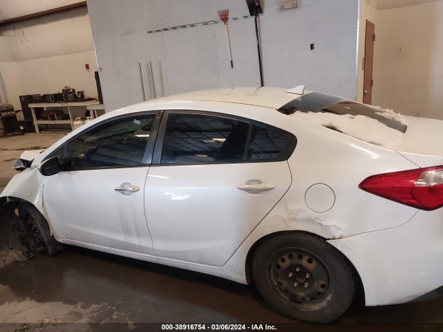 KIA FORTE LX 2015 KNAFX4A66F5394578 Image 13