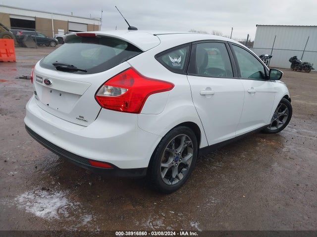 Ford FOCUS SE 2014 1FADP3K27EL296725 Image 4