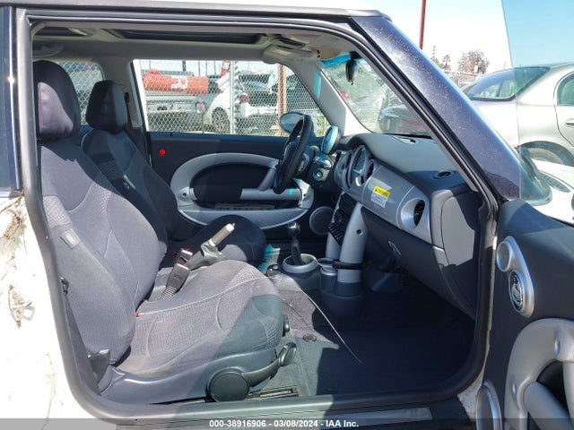 2004 MINI COOPER WMWRC33444TC52532 Photo 4