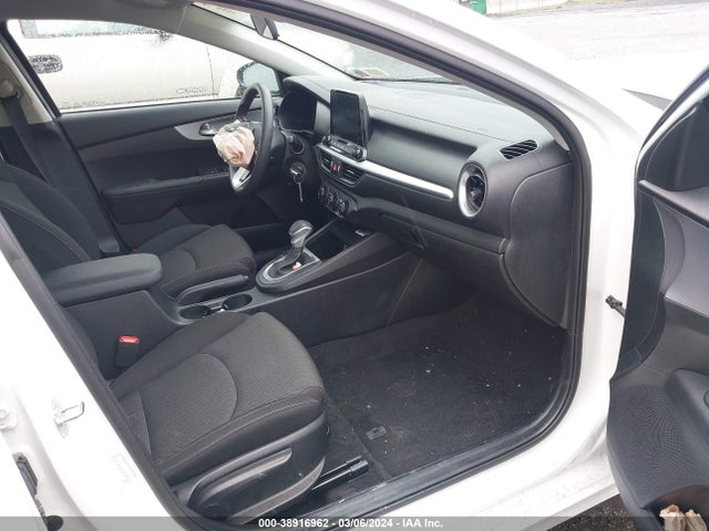 2023 KIA FORTE LXS VIN: 3KPF24AD5PE589982
