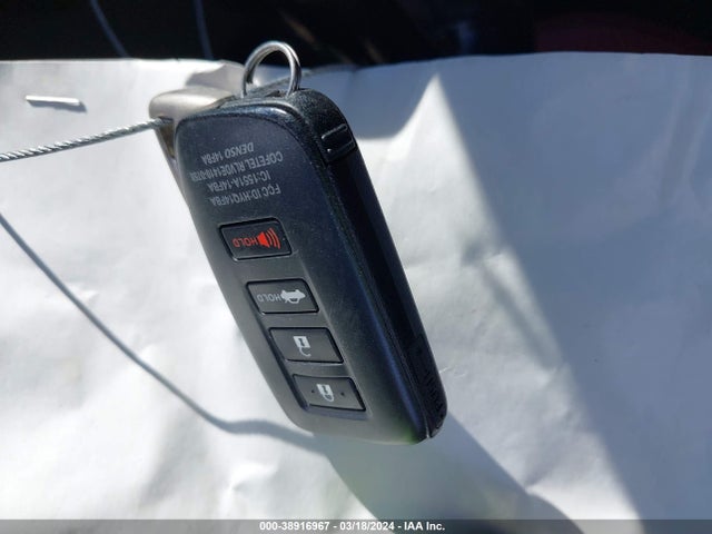 JTHBA1D22G5021208 Lexus IS 200T