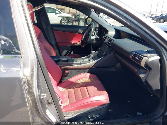 JTHBA1D22G5021208 Lexus IS 200T