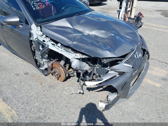 JTHBA1D22G5021208 Lexus IS 200T