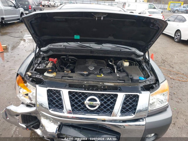 Nissan TITAN SV 2014 1N6AA0CC5EN505756 Image 10