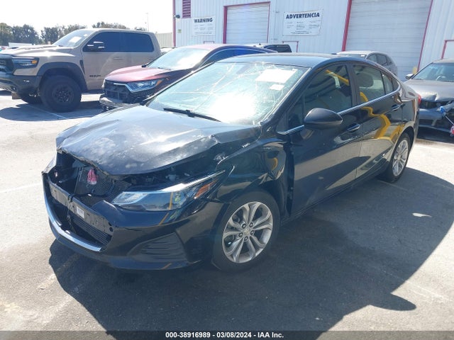 Chevrolet CRUZE LT 2019 1G1BE5SM8K7116556 Image 2
