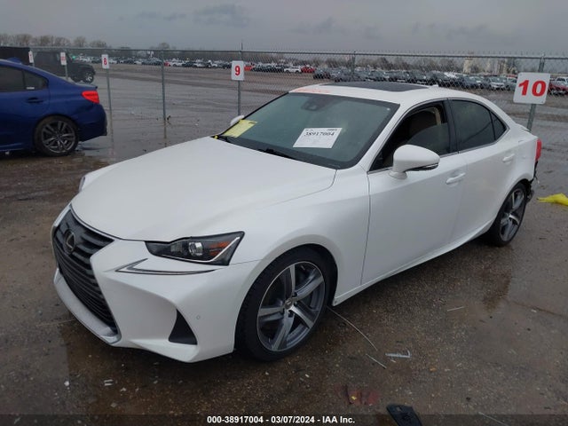 Lexus IS 300 2020 JTHDA1D2XL5104596 Image 2