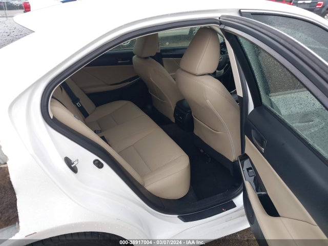 Lexus IS 300 2020 JTHDA1D2XL5104596 Image 8