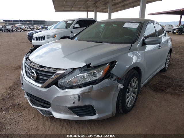 Nissan Altima 2.5 S 2018 1N4AL3AP3JC105064 Image 2