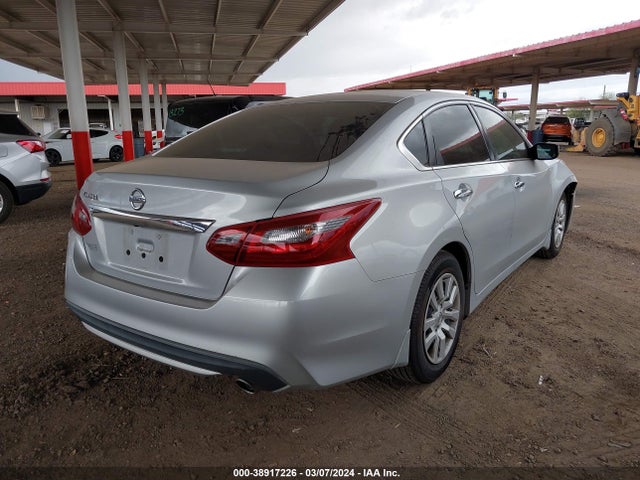 Nissan Altima 2.5 S 2018 1N4AL3AP3JC105064 Image 4