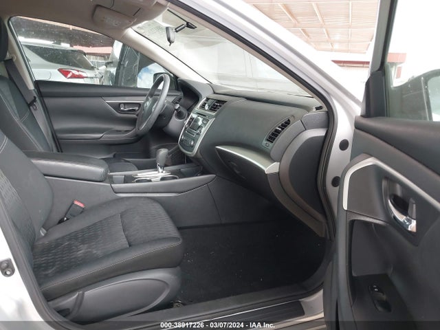 Nissan Altima 2.5 S 2018 1N4AL3AP3JC105064 Image 5