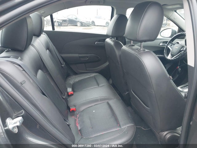 Chevrolet Sonic Premier Auto 2019 1G1JF5SB4K4122962 Image 8